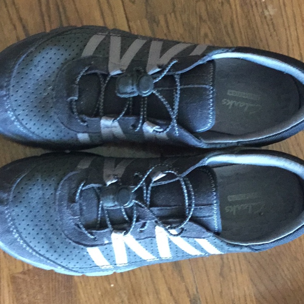 Clarks collection size 7 1/2 sneaker.